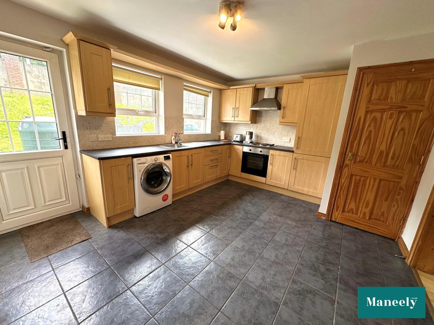 53 Westbury Drive 4 of 12