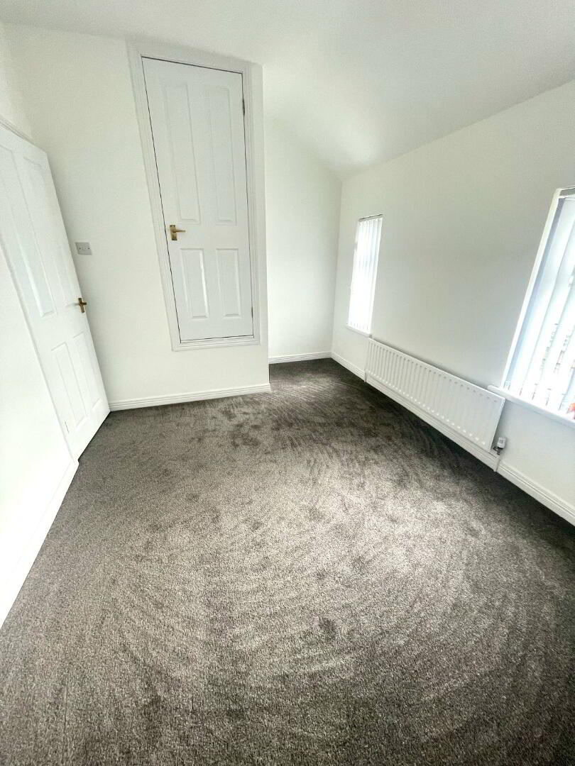 3 Cliftonville Avenue 13 of 22