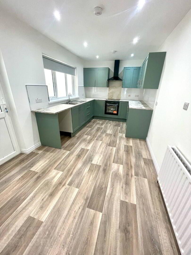 3 Cliftonville Avenue 9 of 22