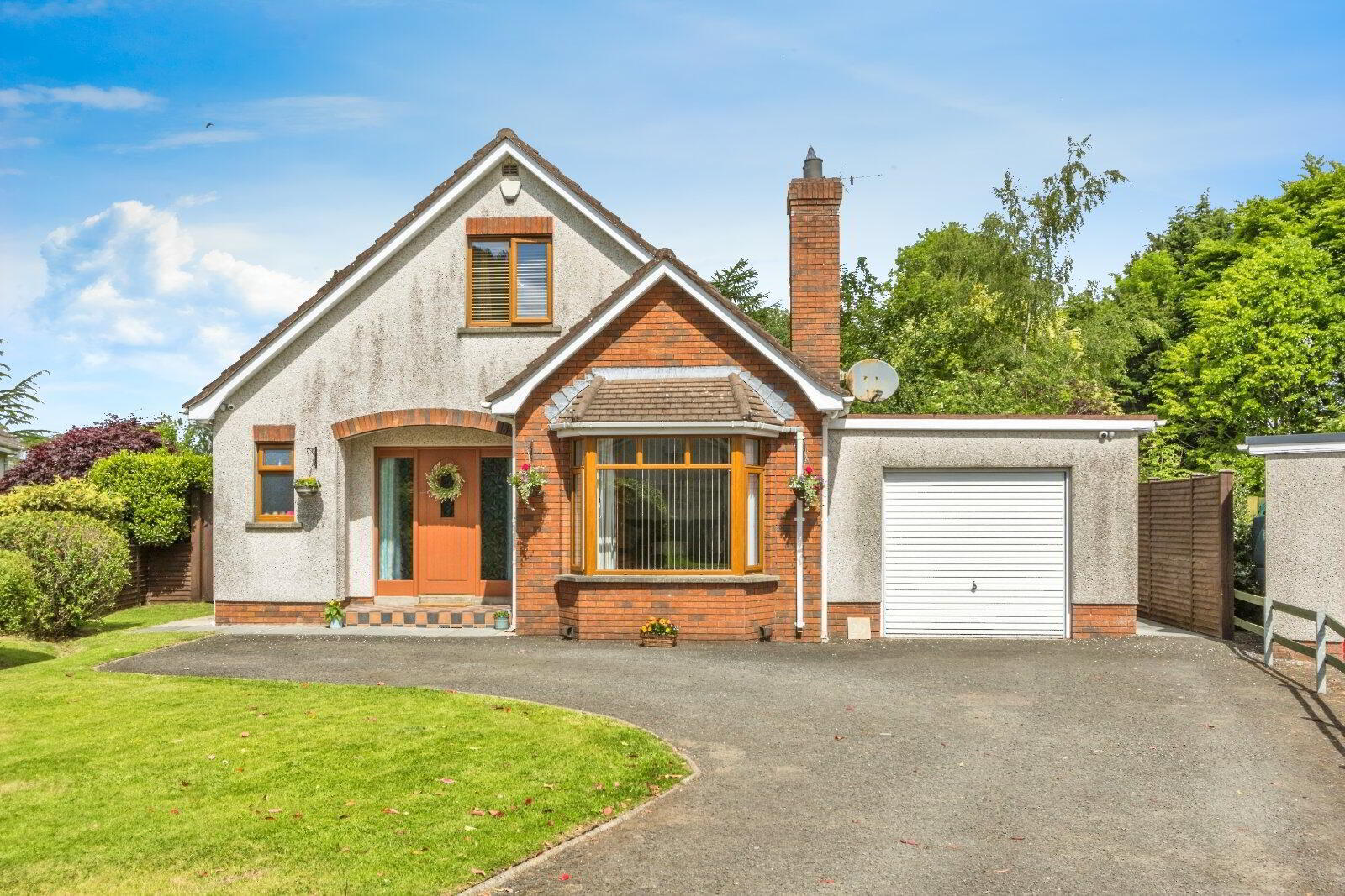 29 Ashcroft Way 1 of 20