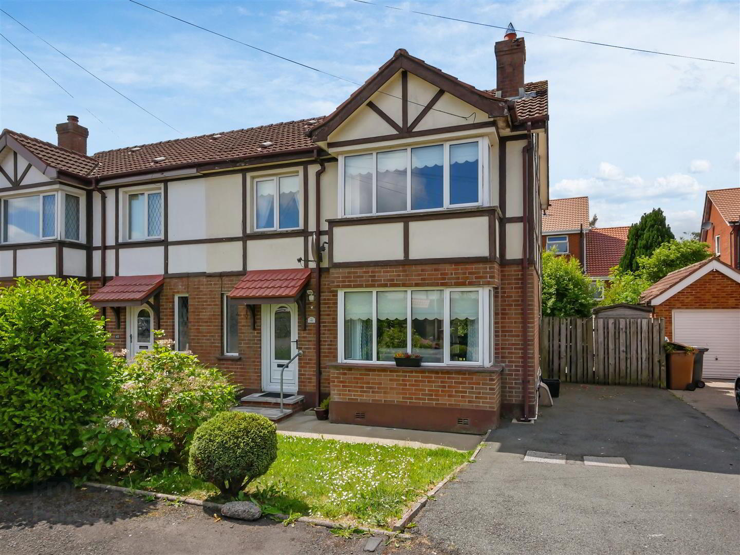 41 Winchester Road 1 of 12