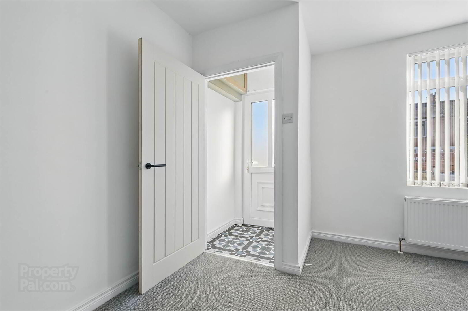 39 Hazelbrook Avenue 4 of 18