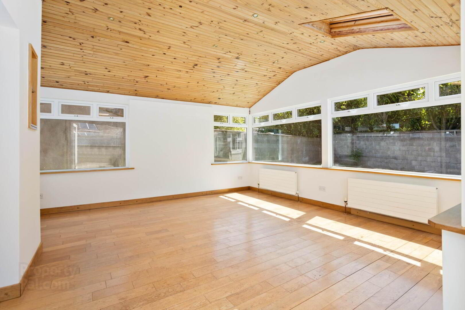22 Gleniden Court 11 of 55
