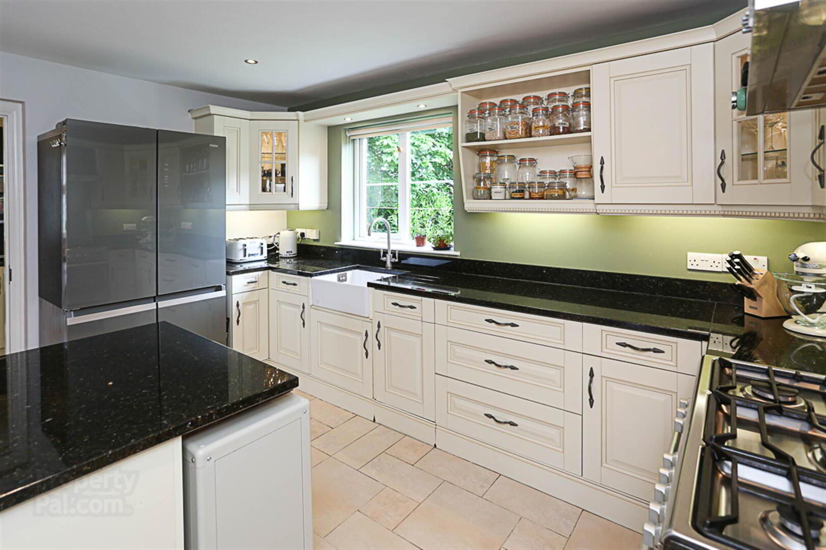 24 Walmer Grove 11 of 43