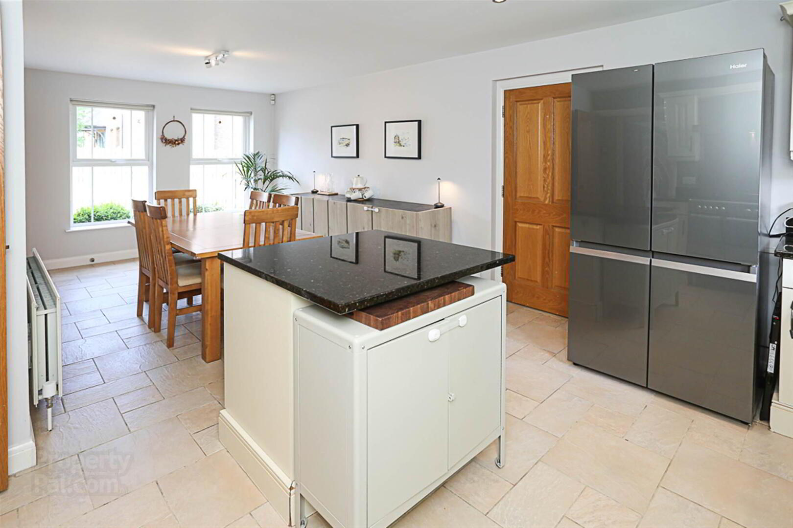 24 Walmer Grove 13 of 43