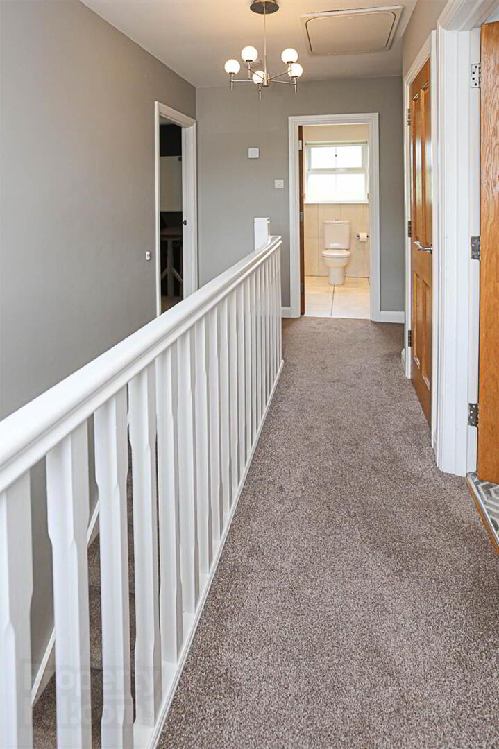 24 Walmer Grove 21 of 43
