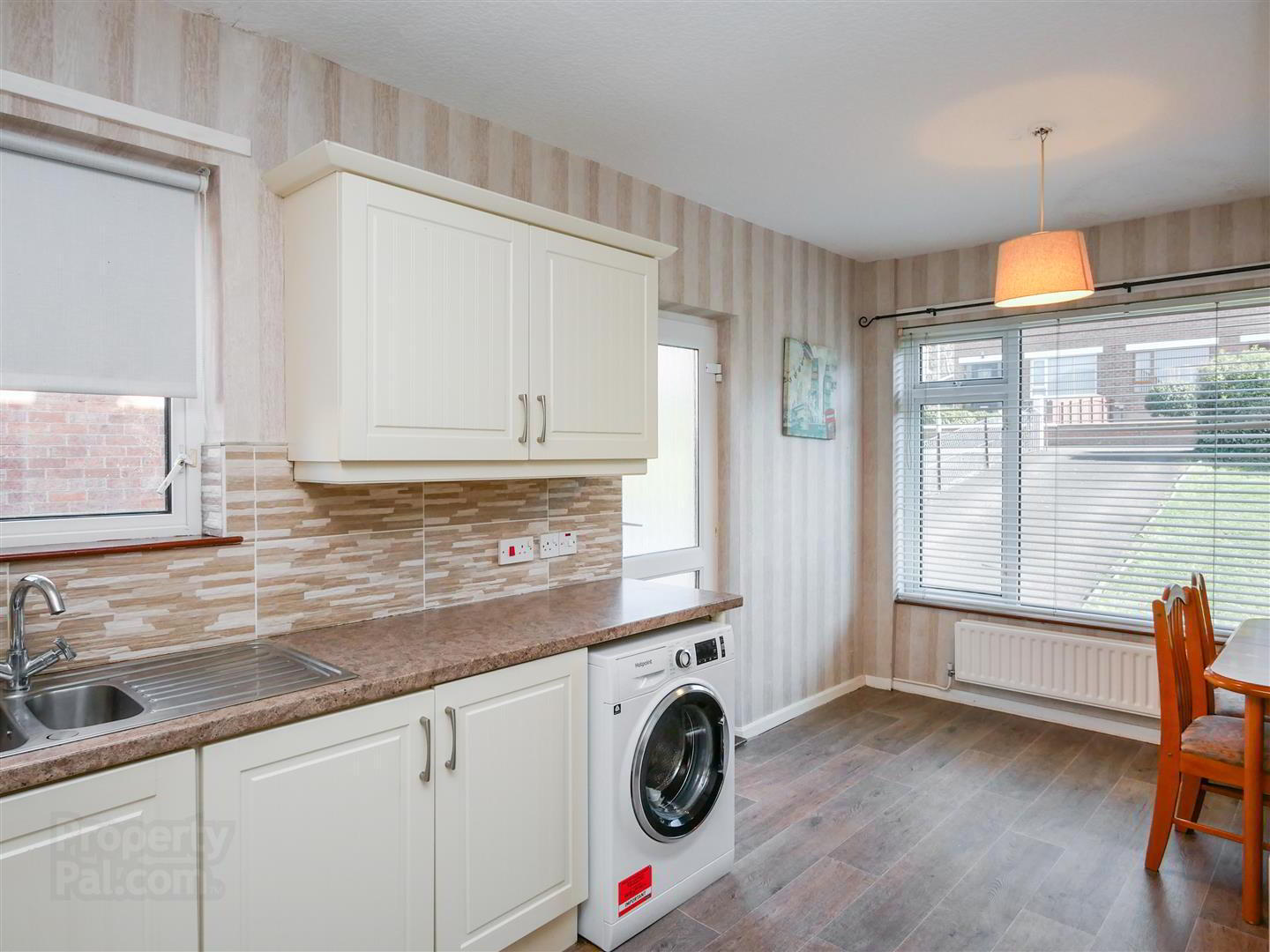 52 Glencregagh Park 3 of 16