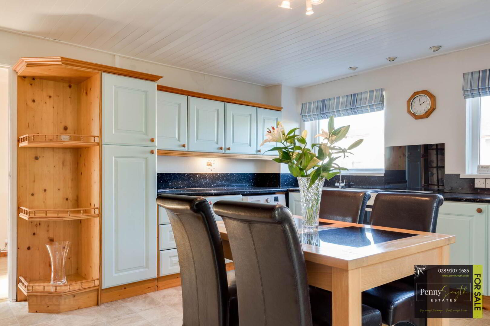 15 Ballyhalbert Gardens 12 of 35