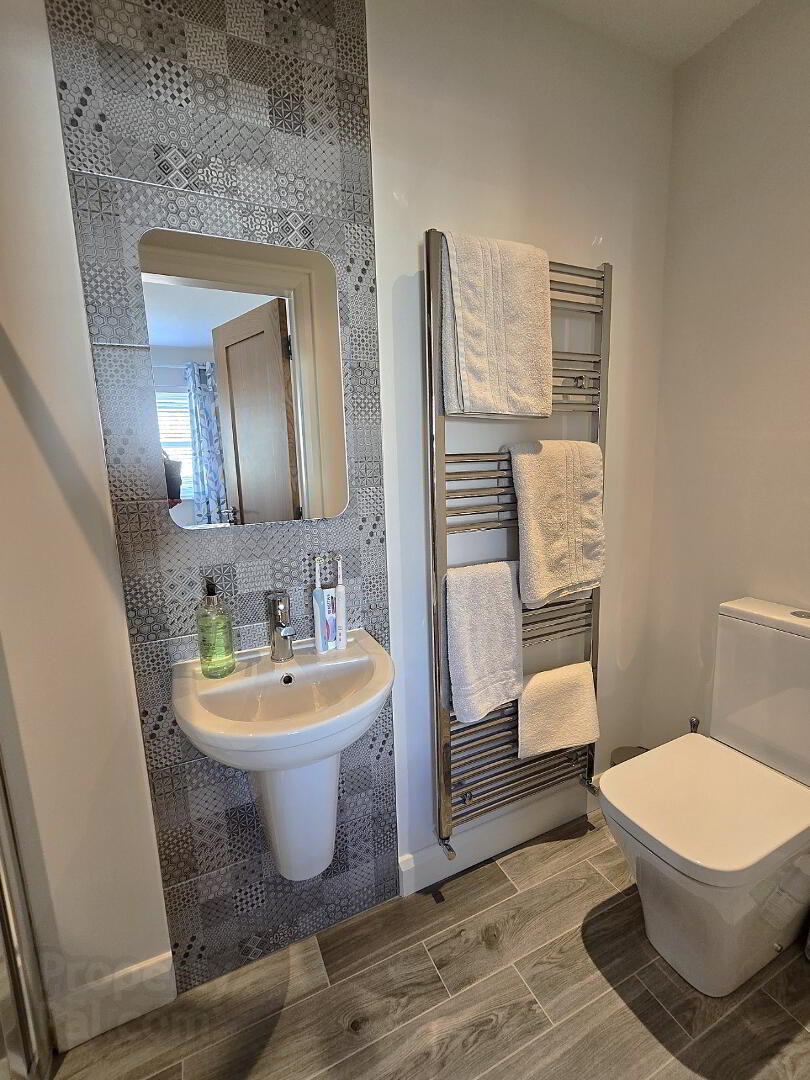 49 Eagry Gardens 16 of 29