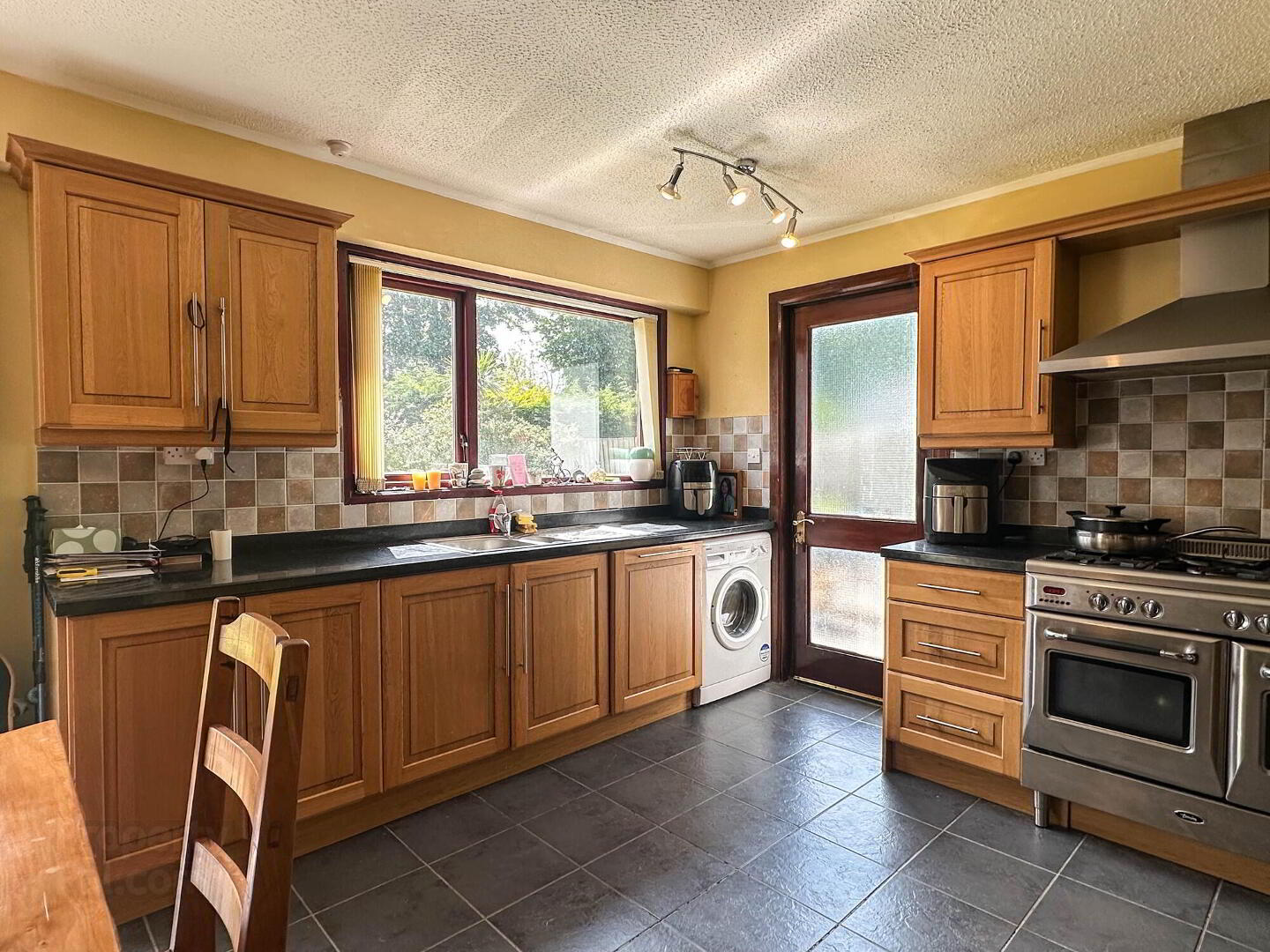 17 Kylebeg Avenue 7 of 34