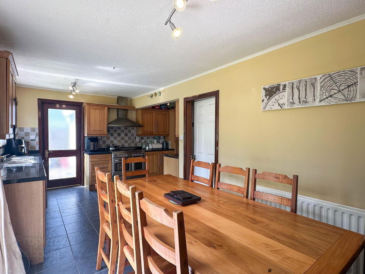 17 Kylebeg Avenue 13 of 34