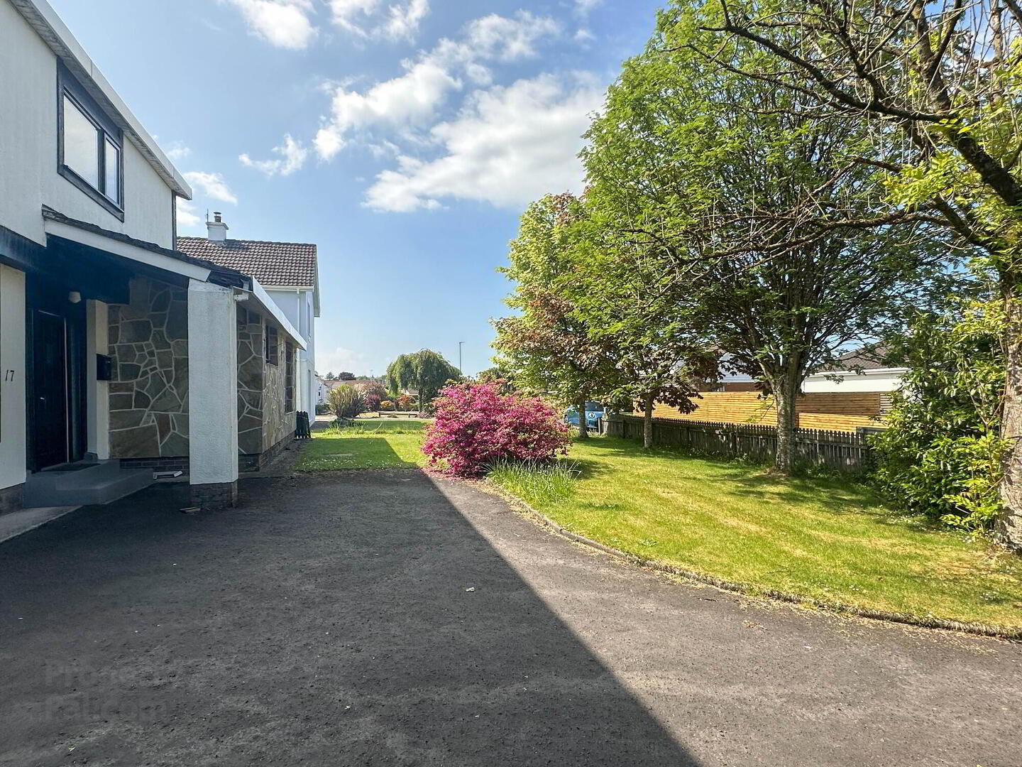 17 Kylebeg Avenue 26 of 34