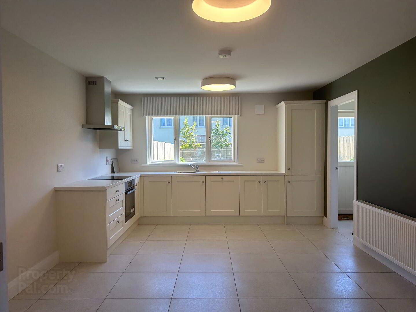 3 Elllwood Park 5 of 12