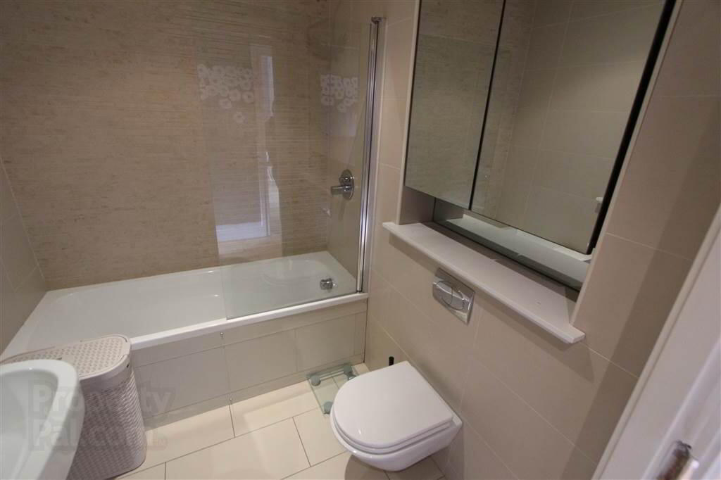 Apt 15 The Oaks, Malone Square 15 of 15