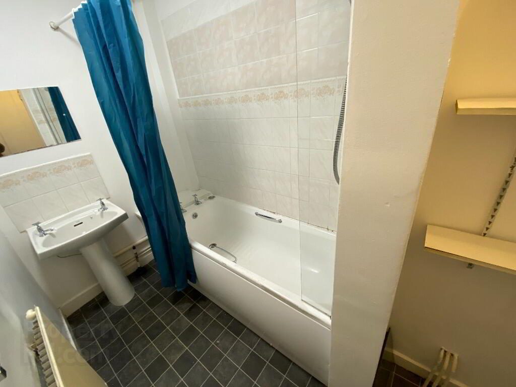 5 Livingstone Place 8 of 10