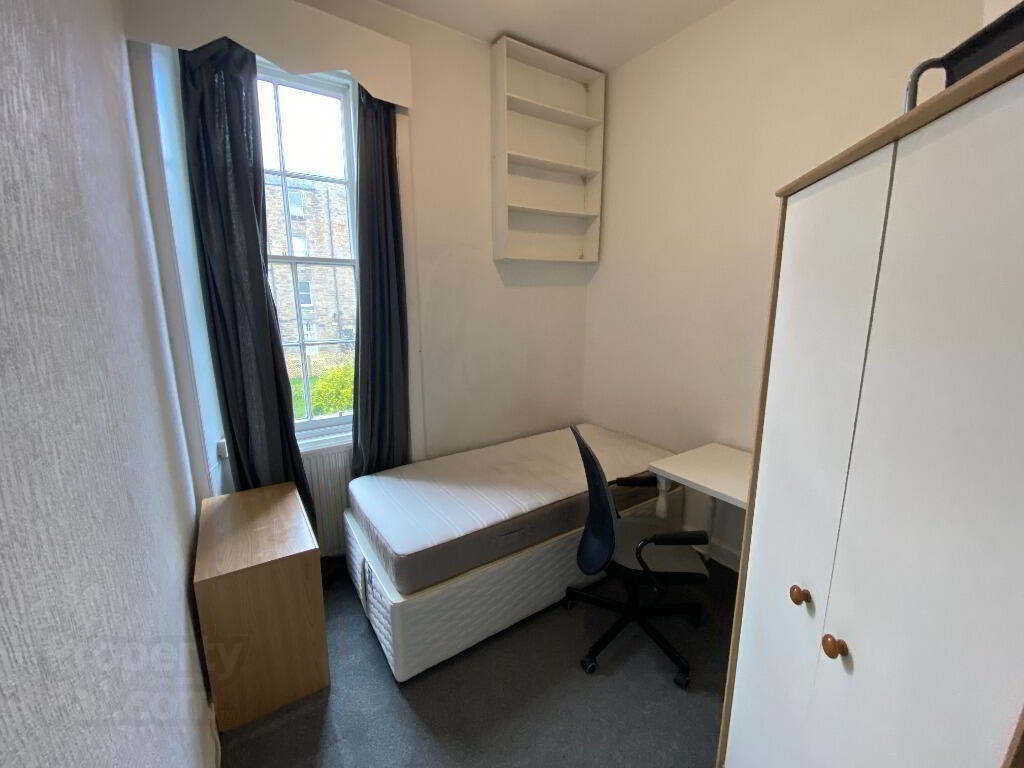 5 Livingstone Place 4 of 10