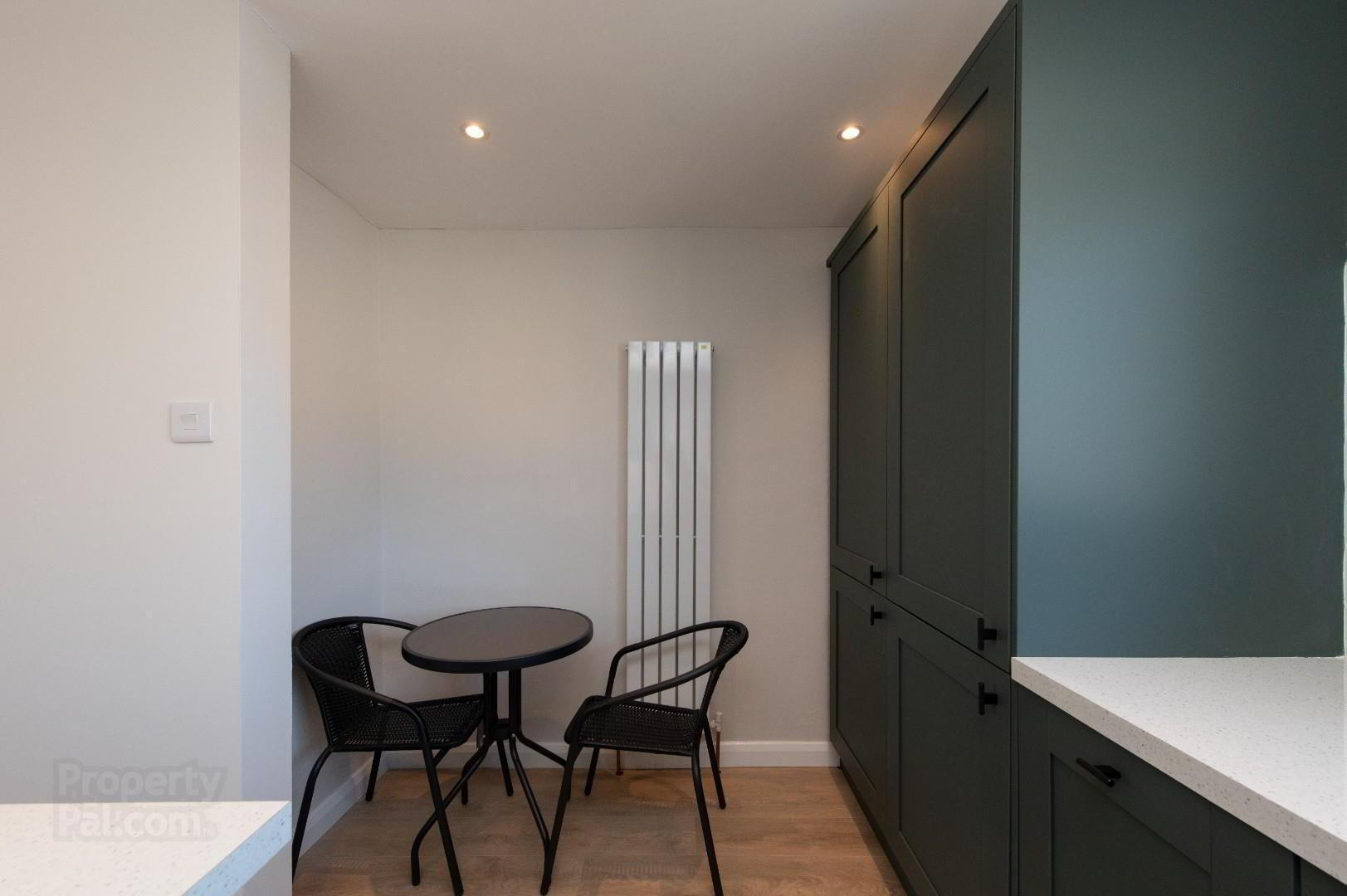 19b High Street 7 of 14