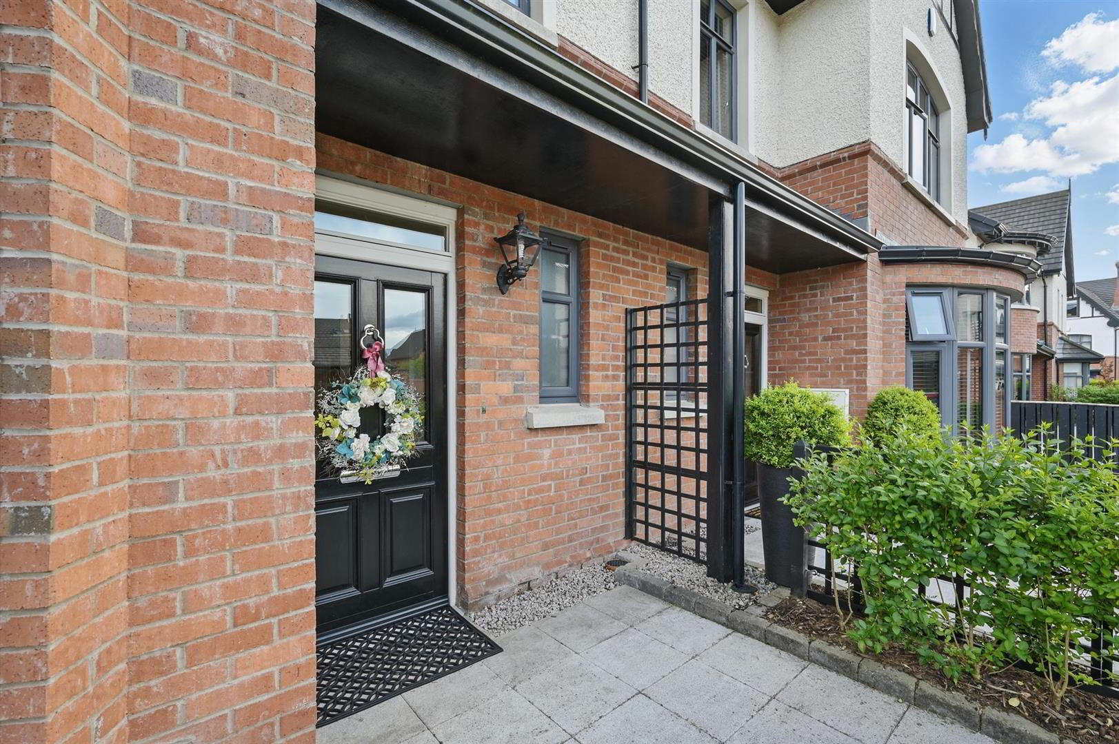 property description image