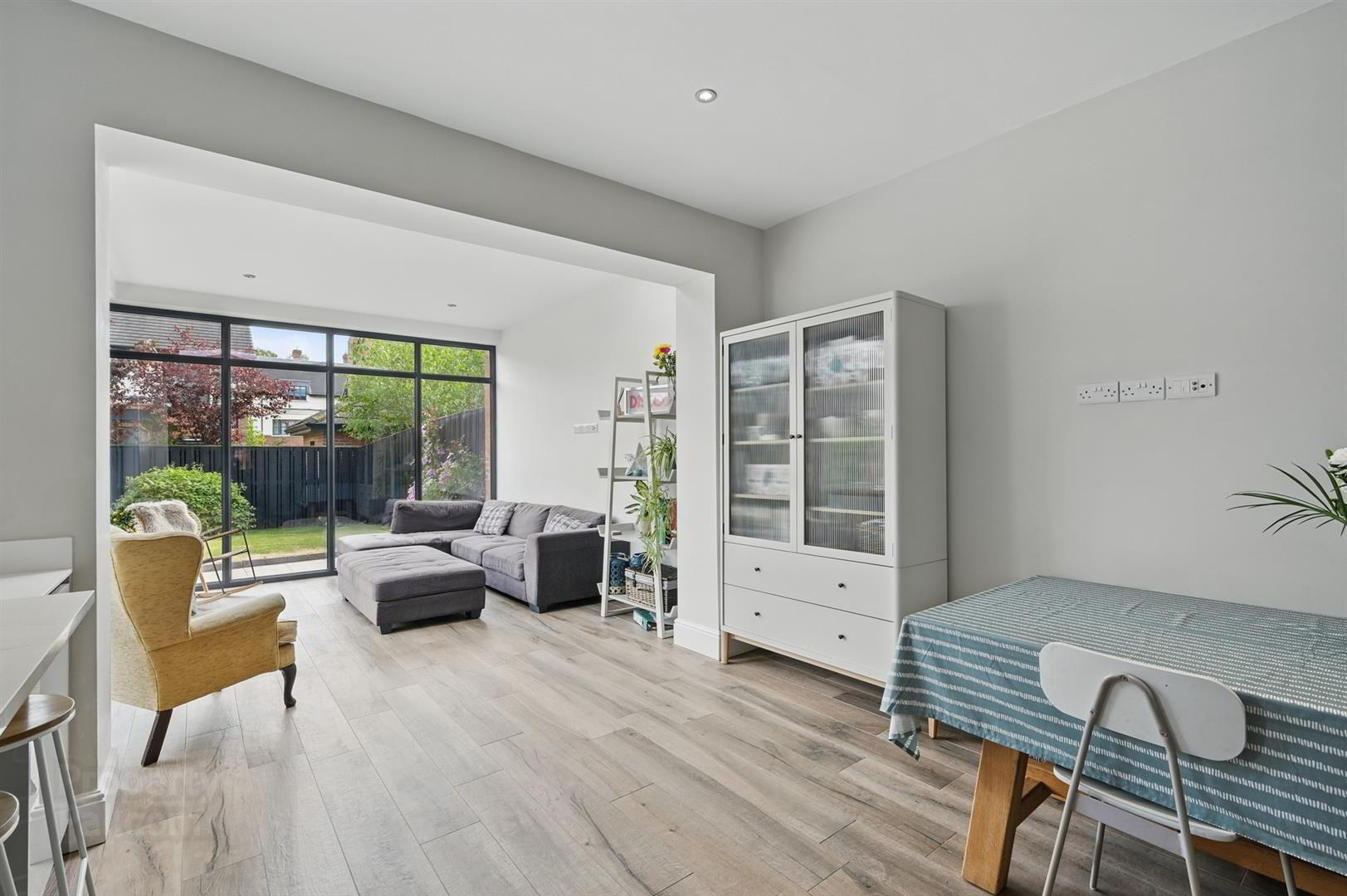 8 Harberton Lane 12 of 25