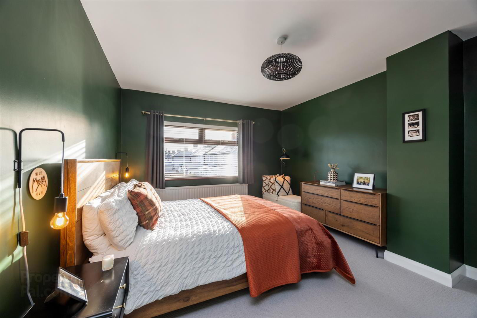 13a Diamond Gardens 19 of 36