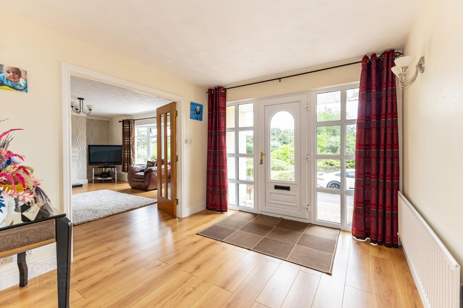 24 Crossgar Road East 3 of 33