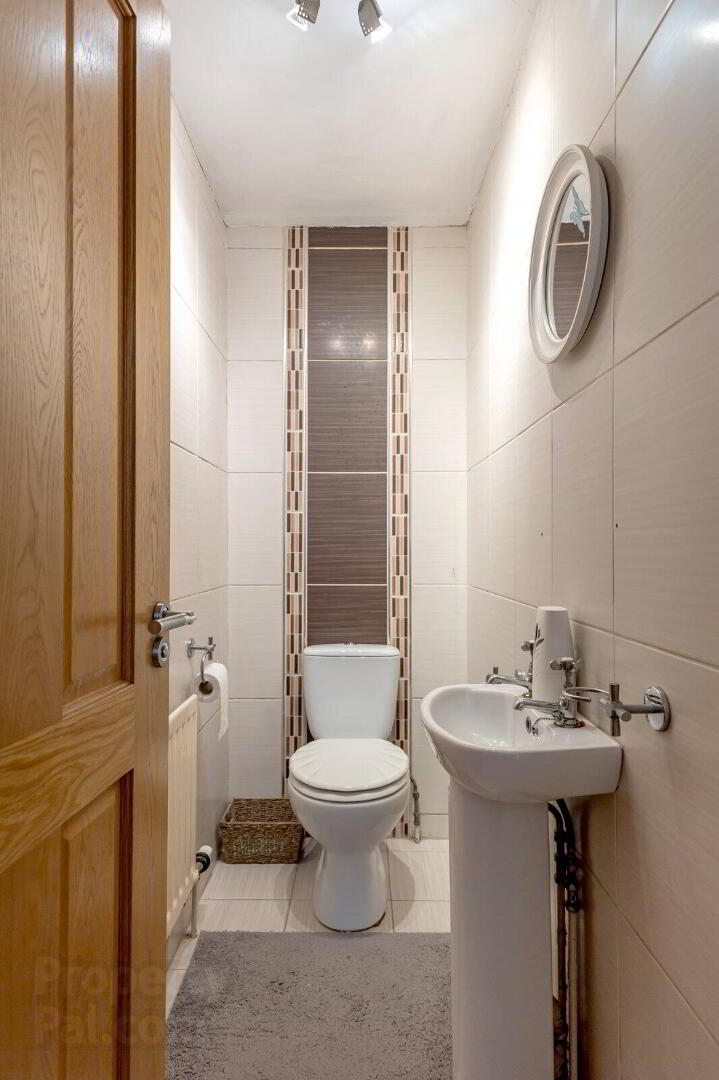 24 Crossgar Road East 13 of 33