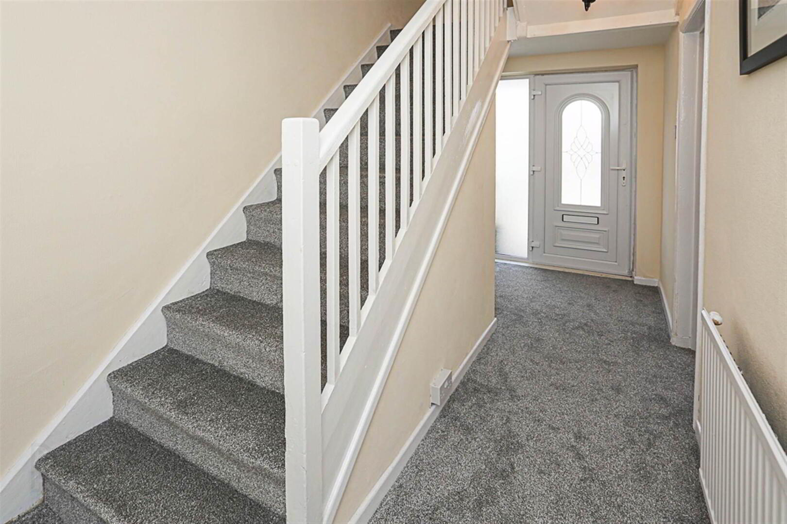 18 Oakley Avenue 11 of 24