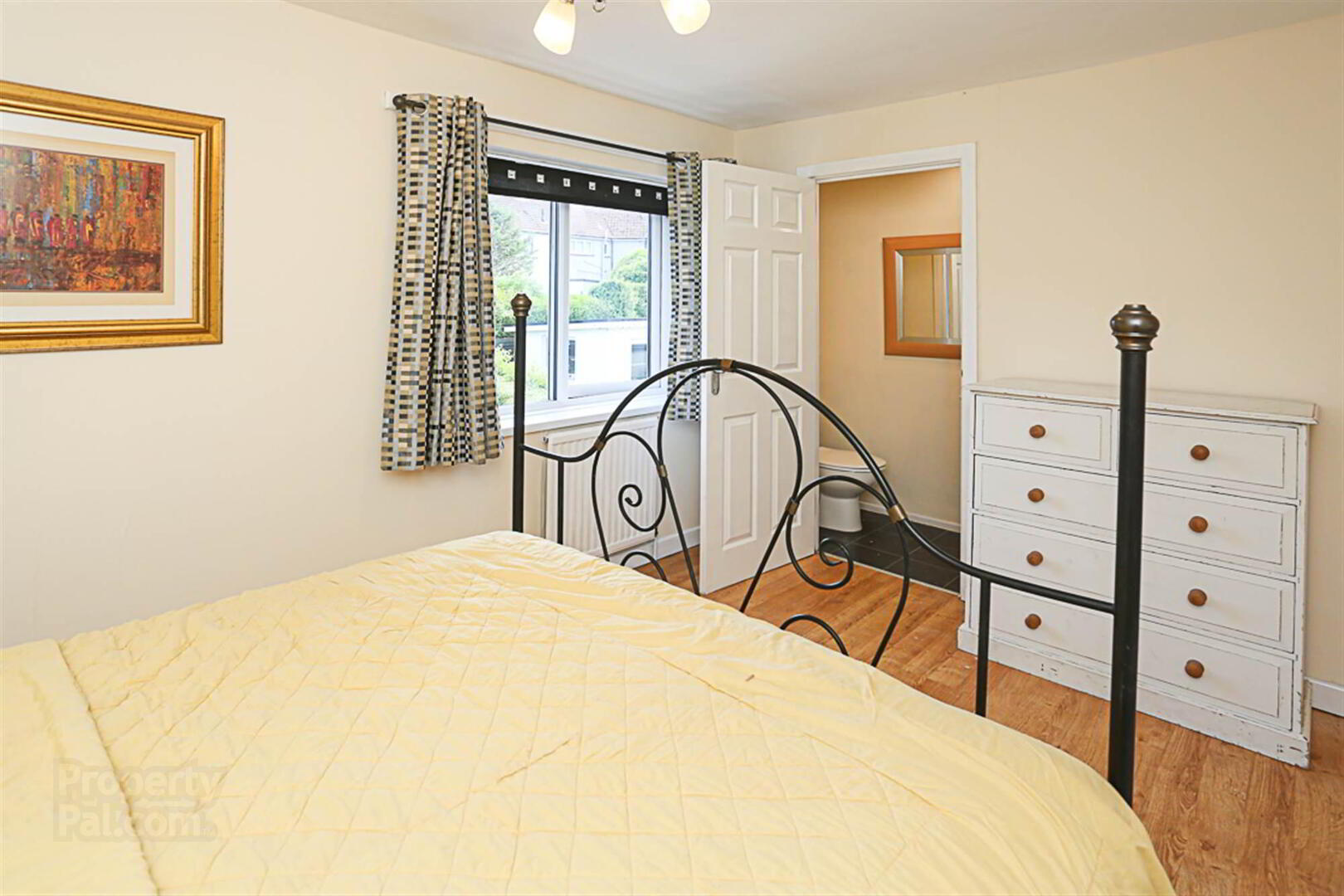18 Oakley Avenue 14 of 24