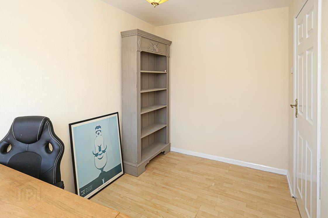 18 Oakley Avenue 19 of 26