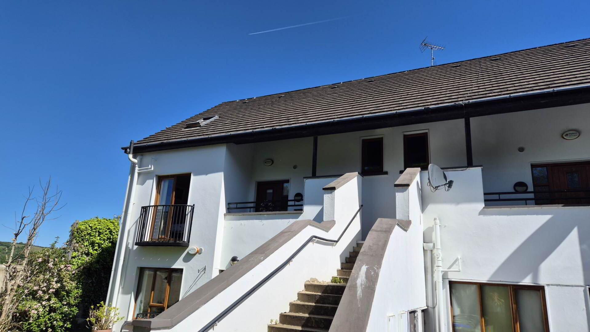 property description image