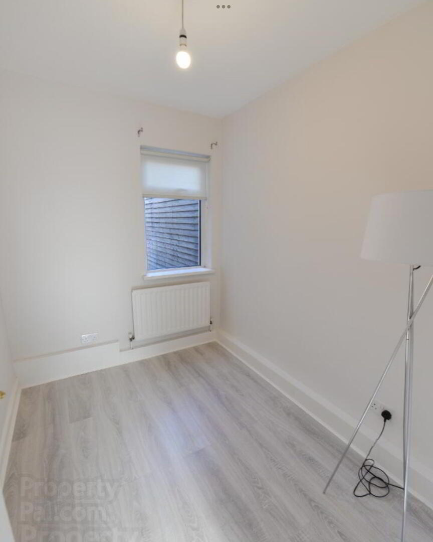 171 Donegall Avenue 4 of 9