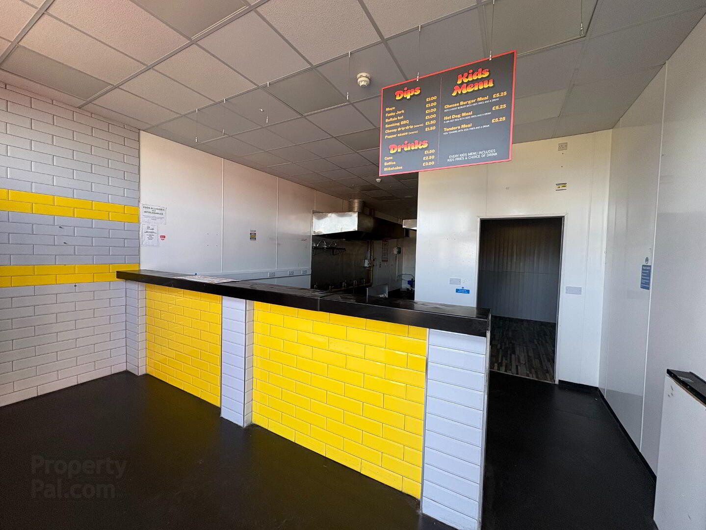 2d Toscana Retail Park 6 of 14