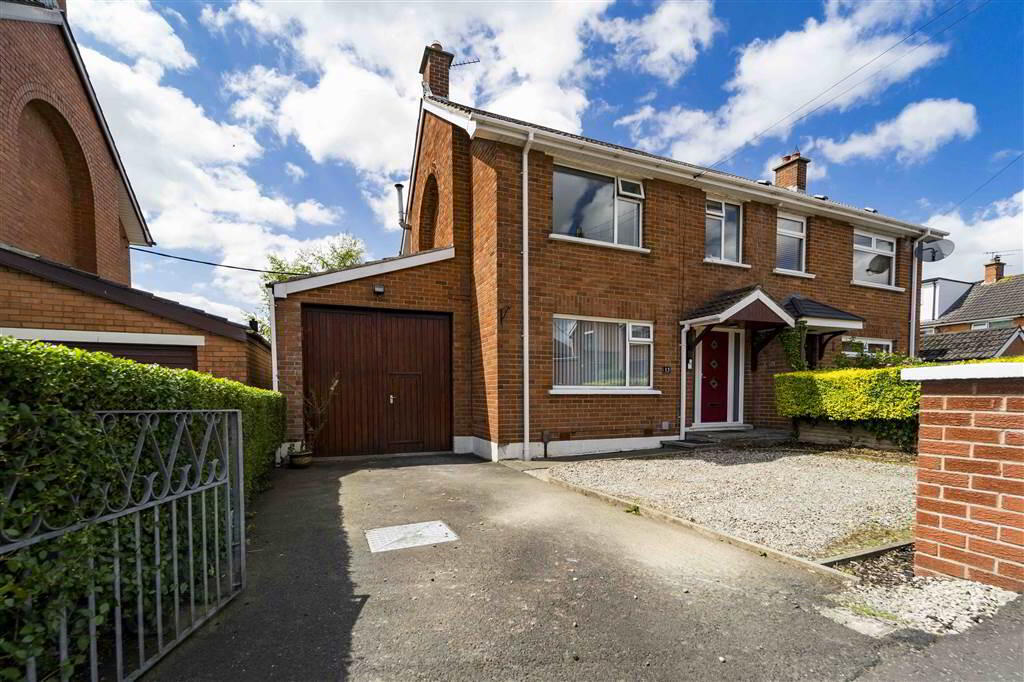 13 Rosslyn Park 1 of 19