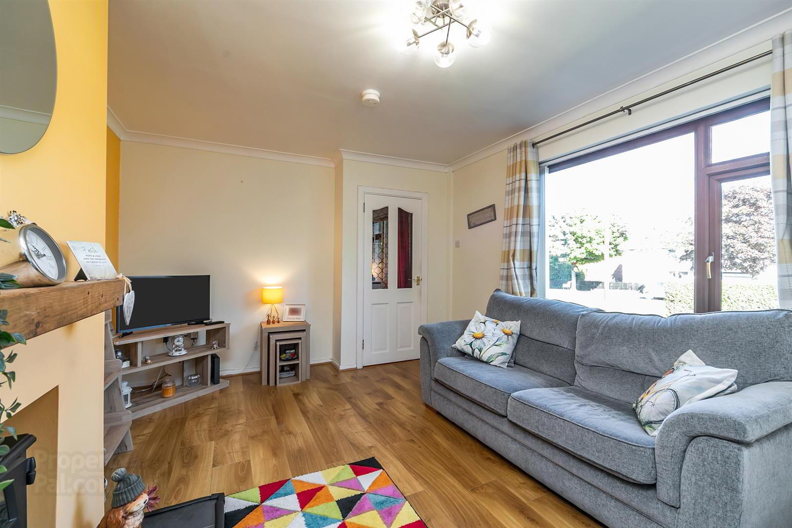 20 Braniel Crescent 4 of 21