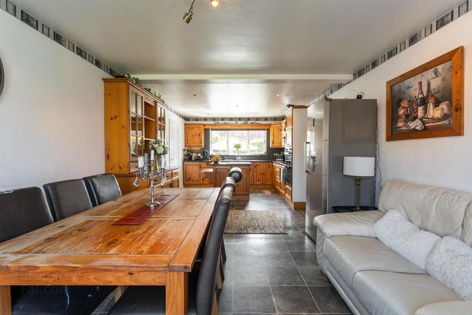 62 Lord Wardens Hollow 11 of 33
