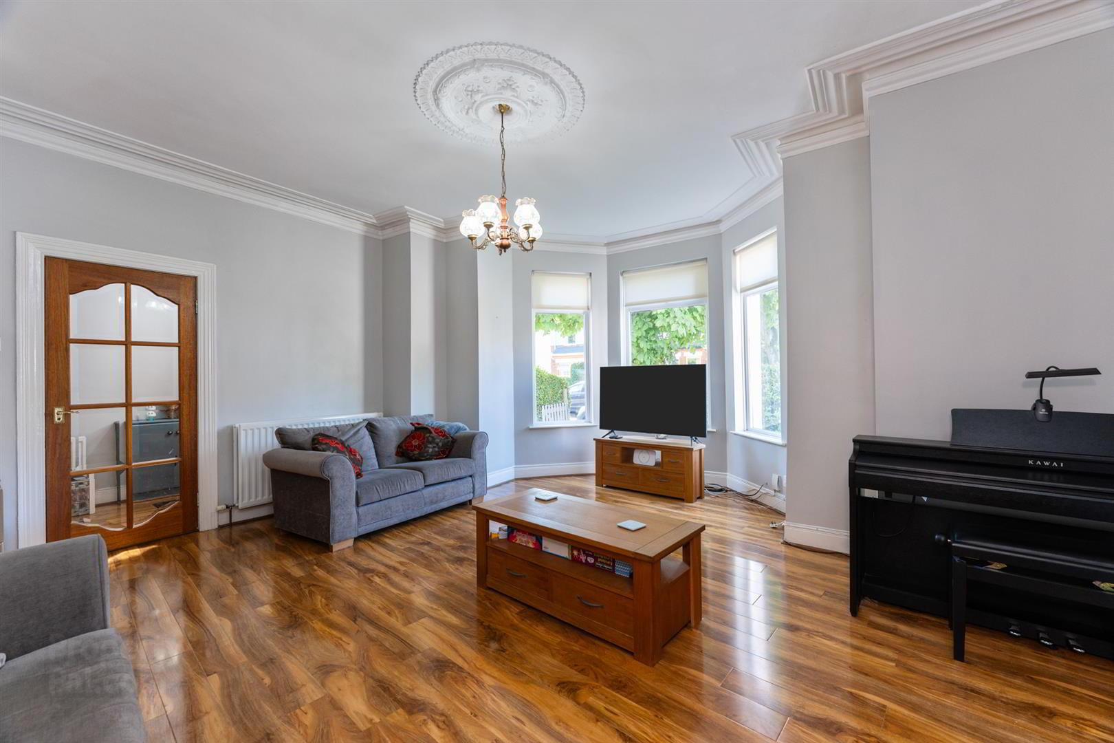 2 Martinez Avenue 6 of 26