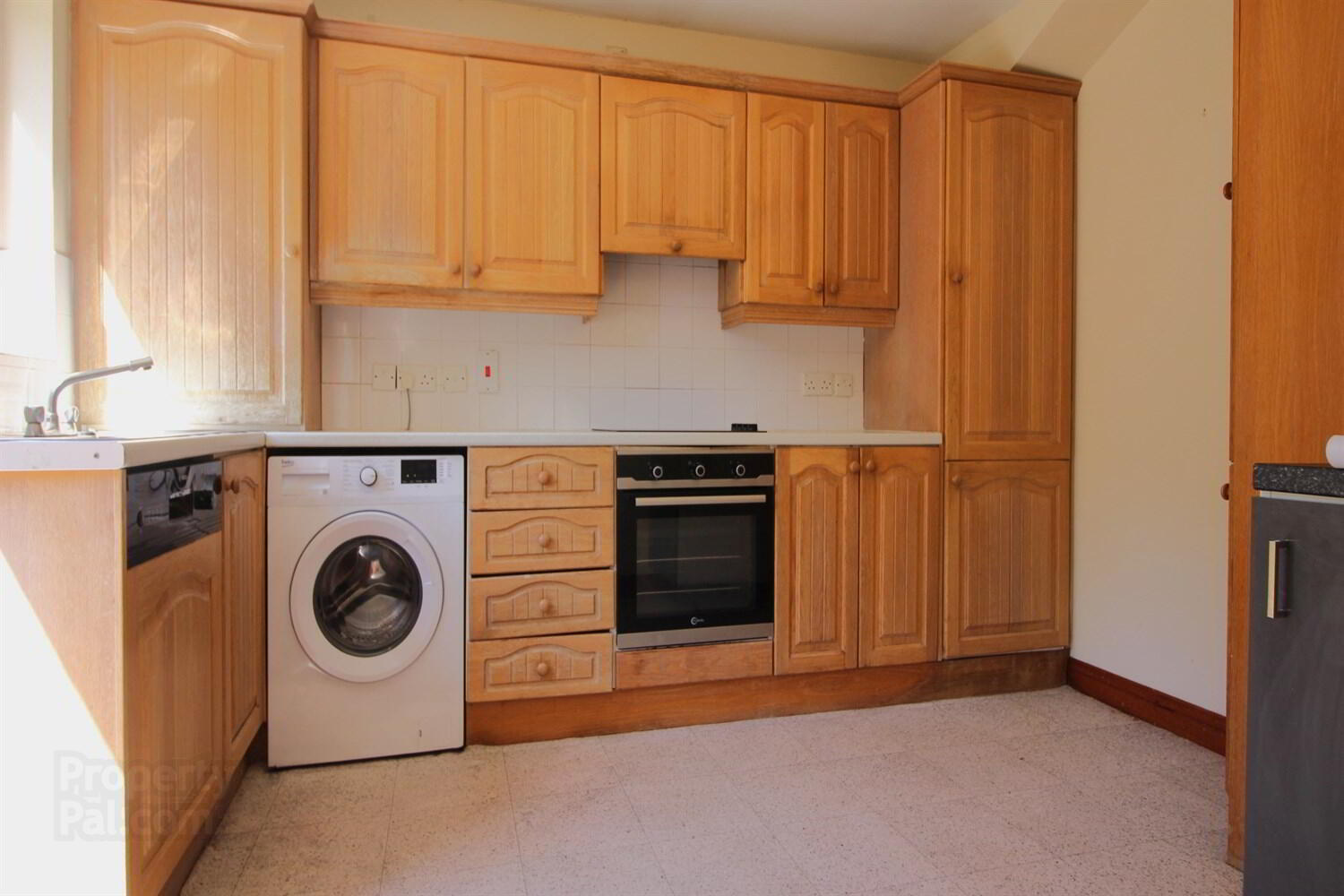 17 Laganvale Manor 5 of 11