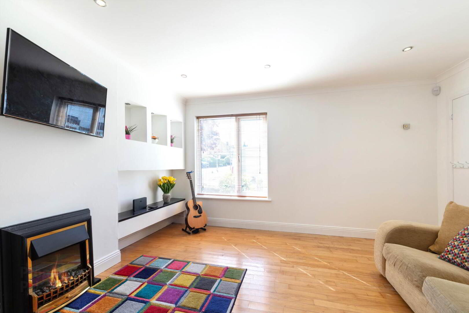 48 Rosemount Court 3 of 18