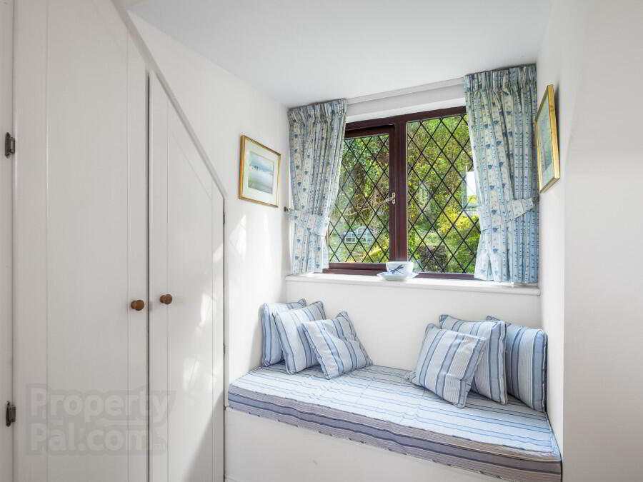 Grace's Cottage 25 of 51