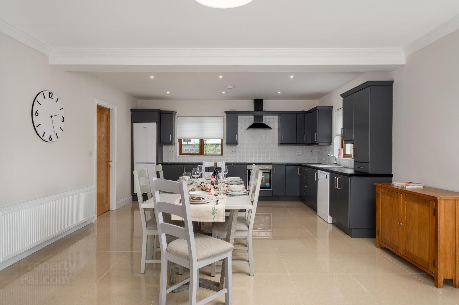 24 Mac Oisin Place 13 of 60