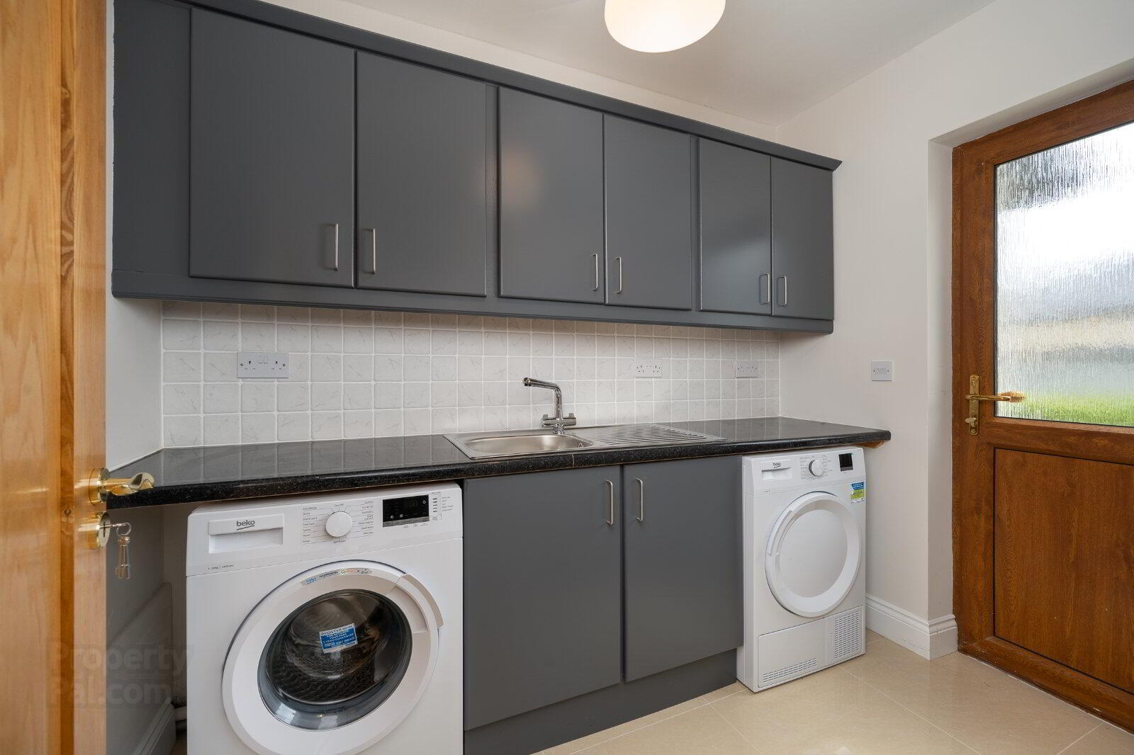 24 Mac Oisin Place 18 of 60