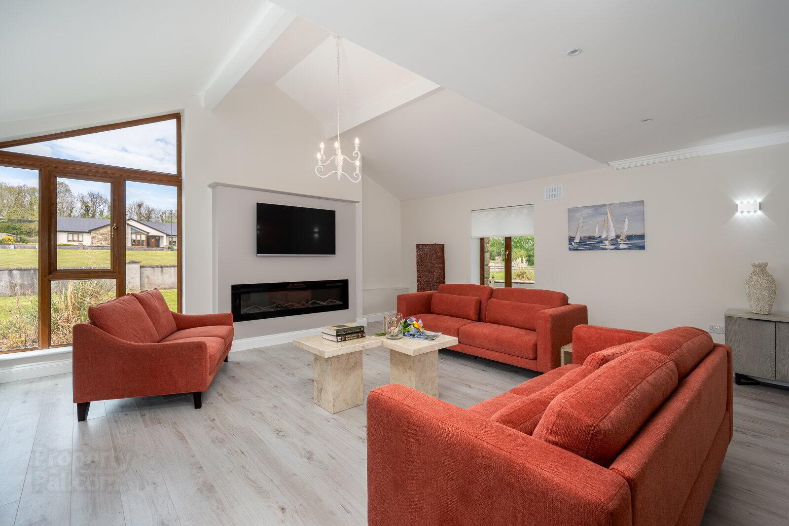 23 Mac Oisin Place 8 of 56