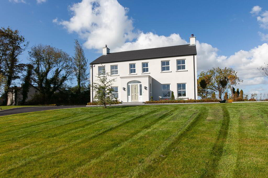113 Comber Road 4 of 74