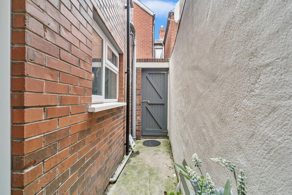 6 Primrose Street 21 of 22