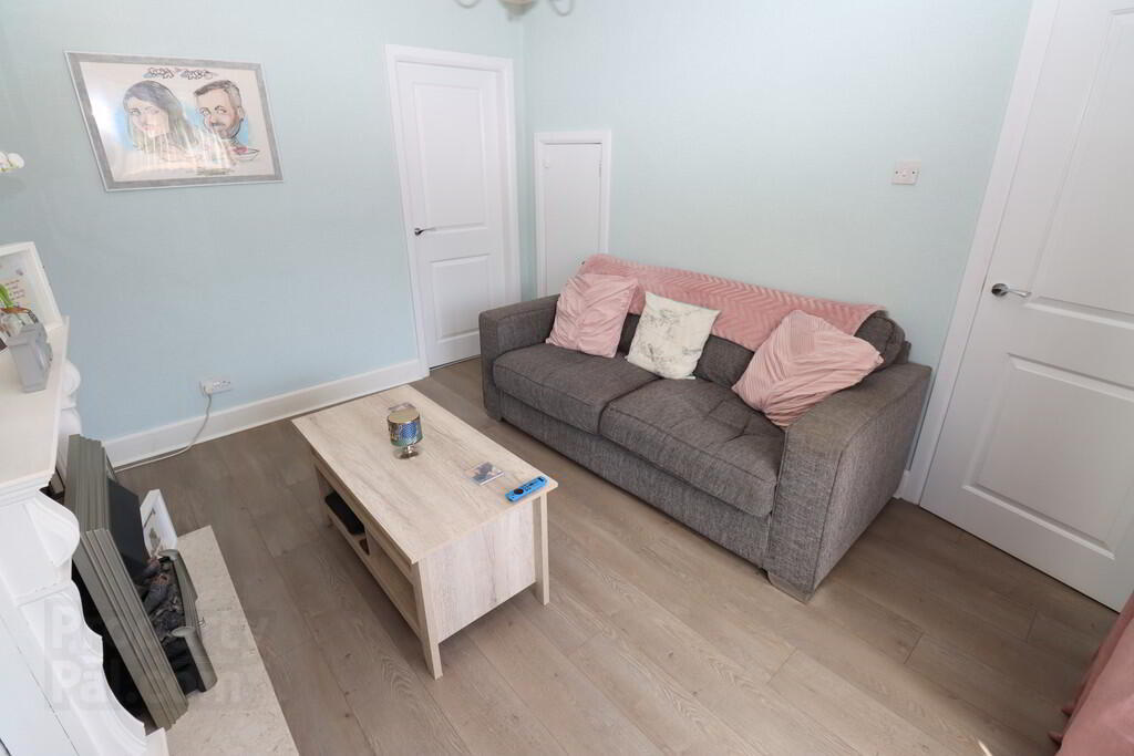 72 Ladbrook Drive 4 of 18