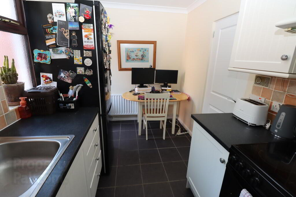 72 Ladbrook Drive 6 of 18