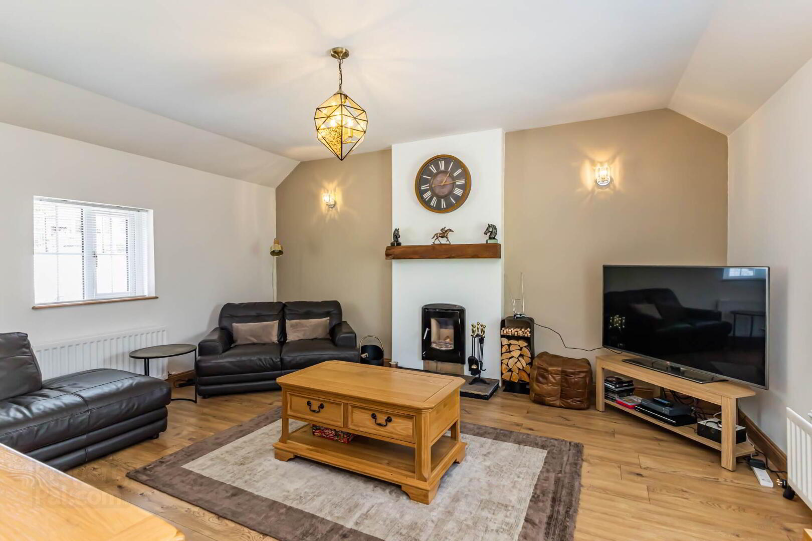 17a Monlough Road 4 of 16
