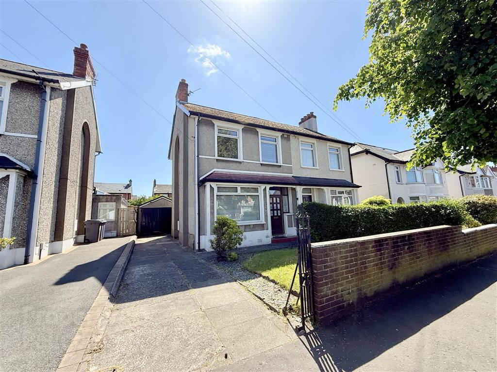 6 Ladas Drive 1 of 11