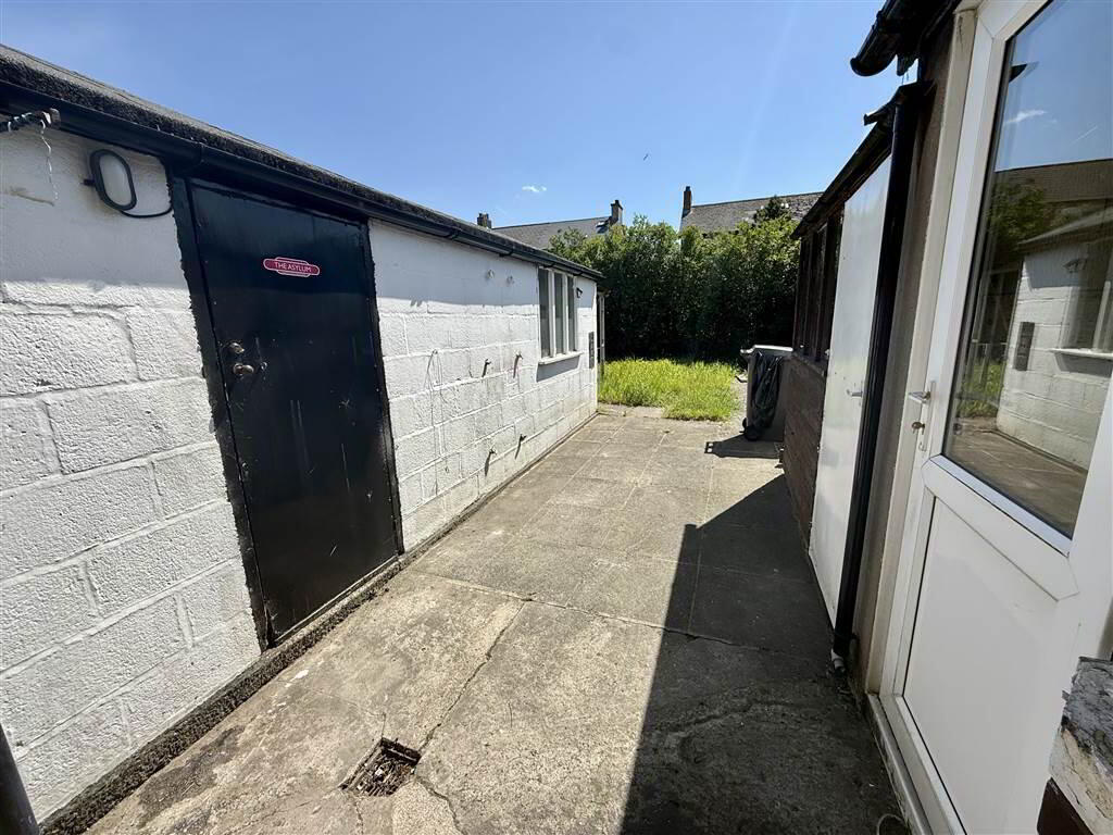 6 Ladas Drive 11 of 11