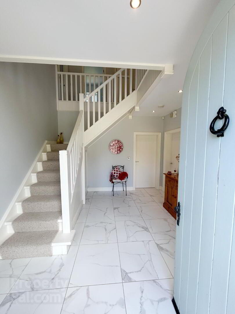 1a Dernalear Road 4 of 48